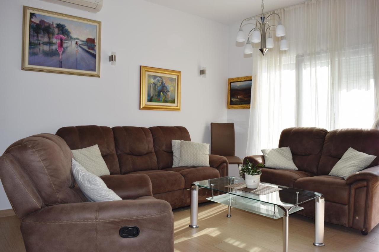 Rosemary Apartments Duće المظهر الخارجي الصورة